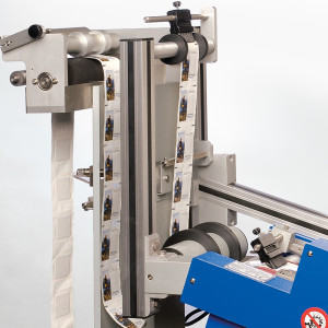 Loop control of the Etipack Whizzy Roll roll-fed friction feeder