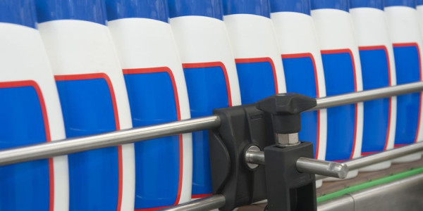Labelled shampoo bottles | Advanced Labelling Systems